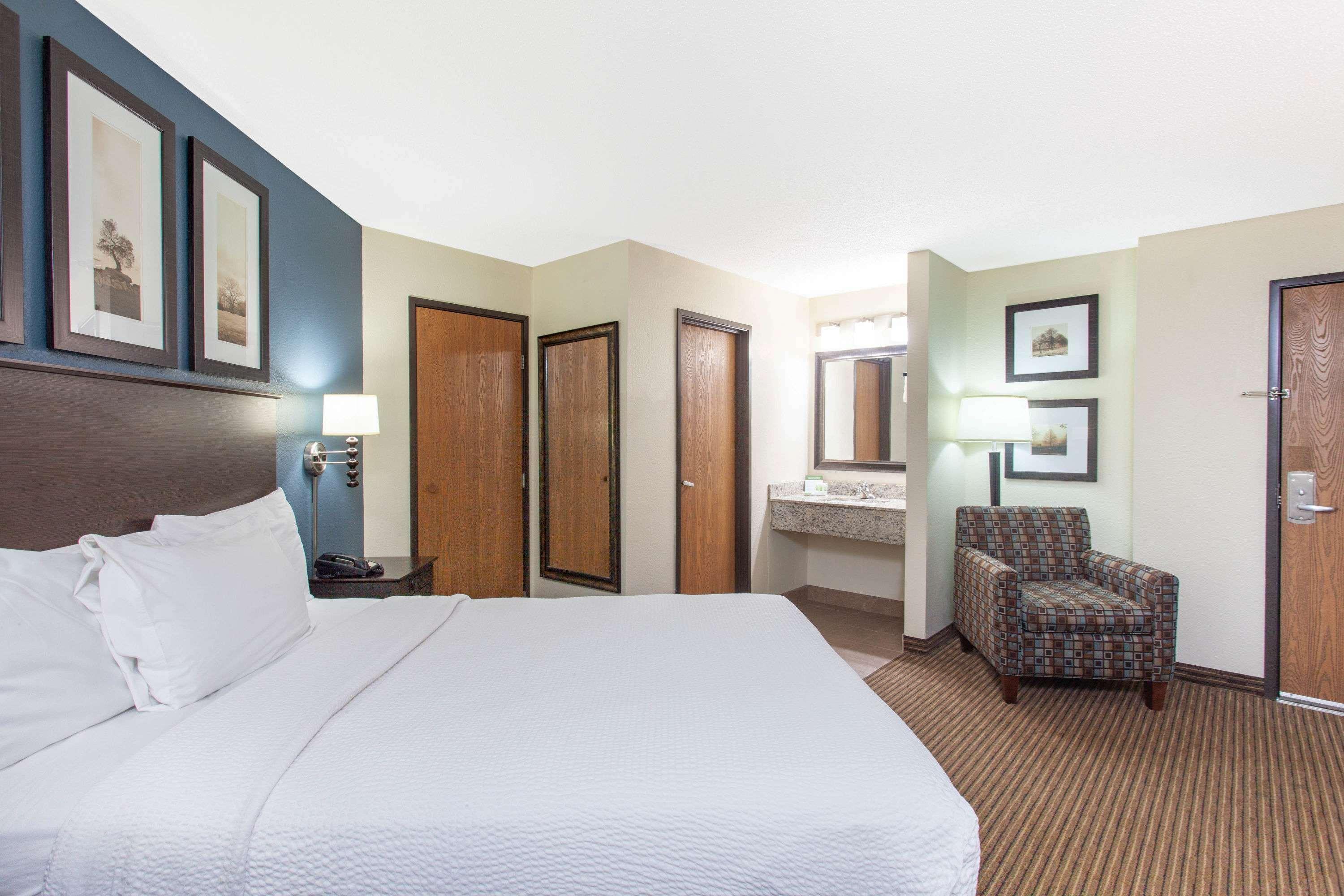 Americinn By Wyndham Mankato Event Center Near Msu Exterior photo