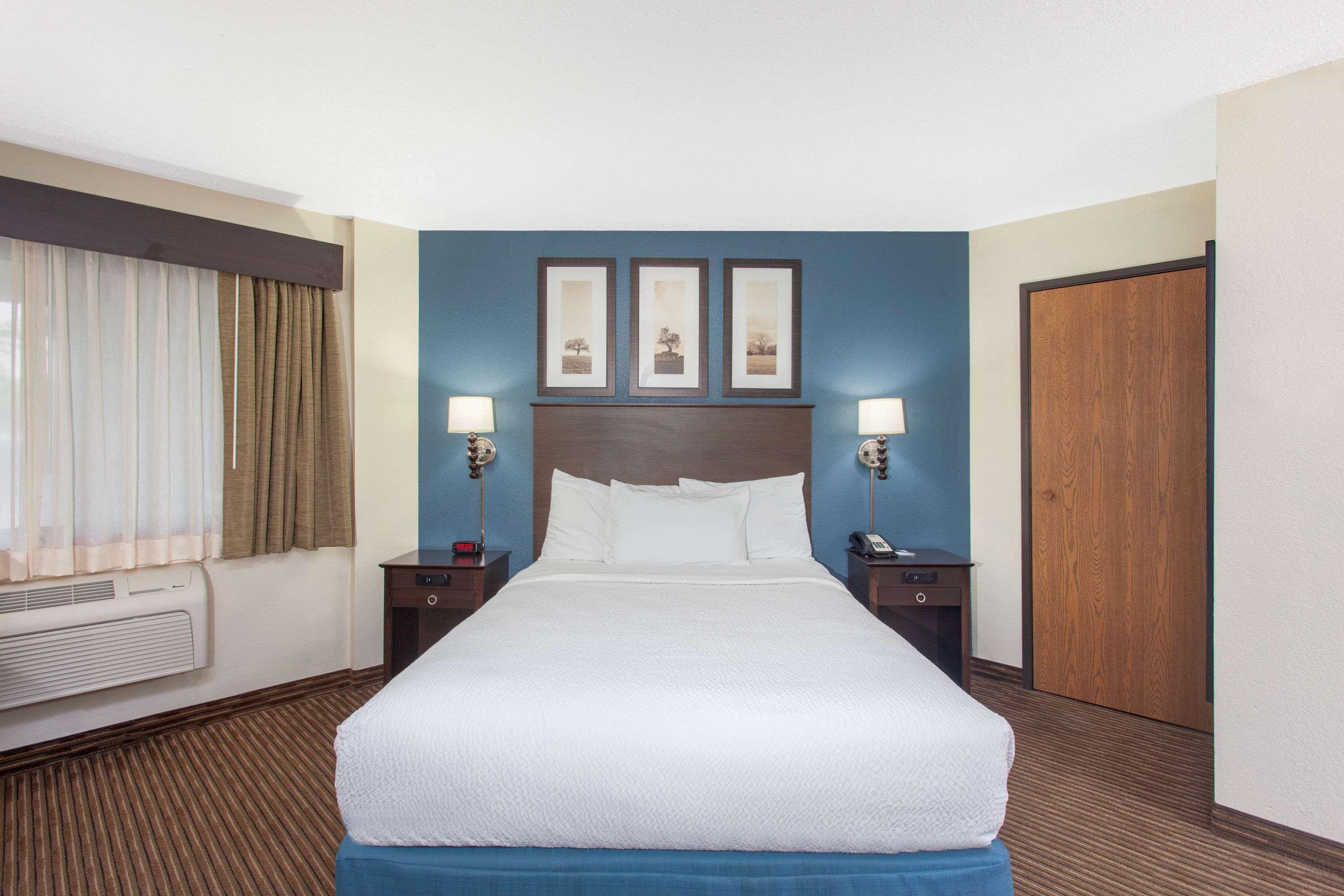 Americinn By Wyndham Mankato Event Center Near Msu Exterior photo