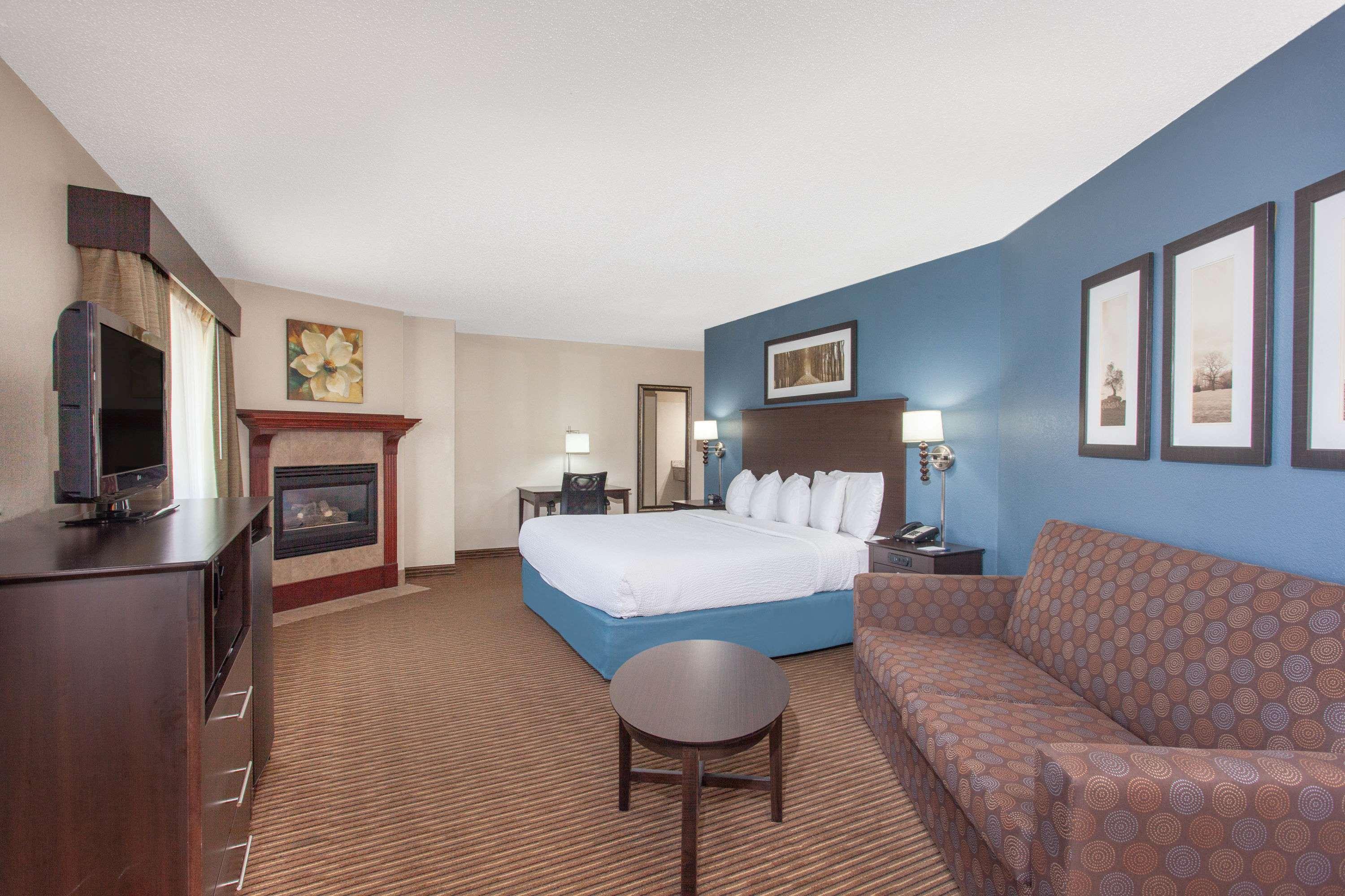 Americinn By Wyndham Mankato Event Center Near Msu Exterior photo
